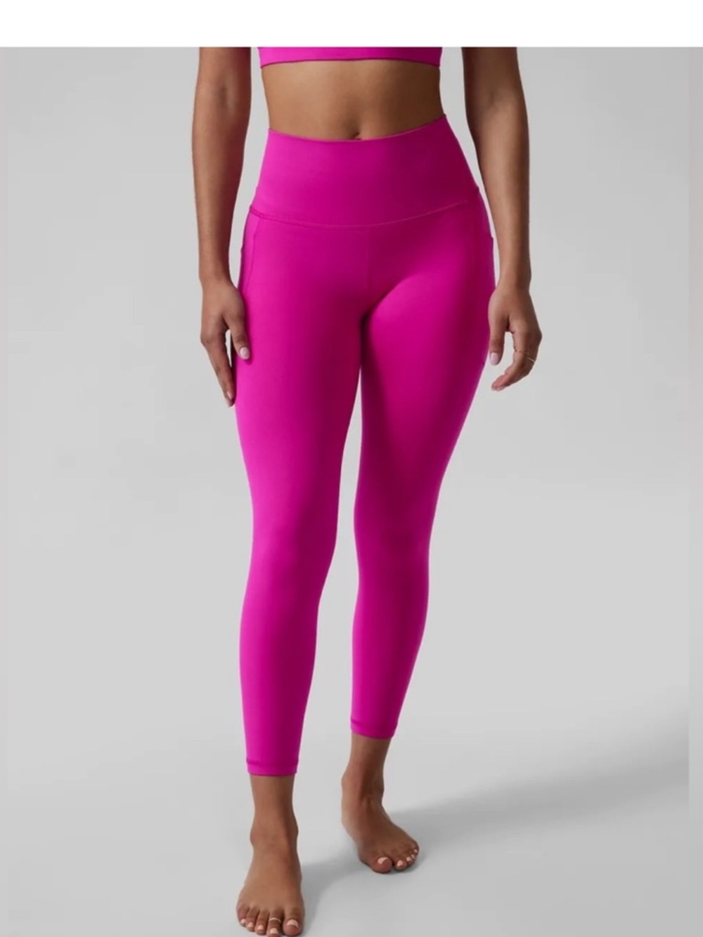 Athleta Salutation Stash 7/8 leggings